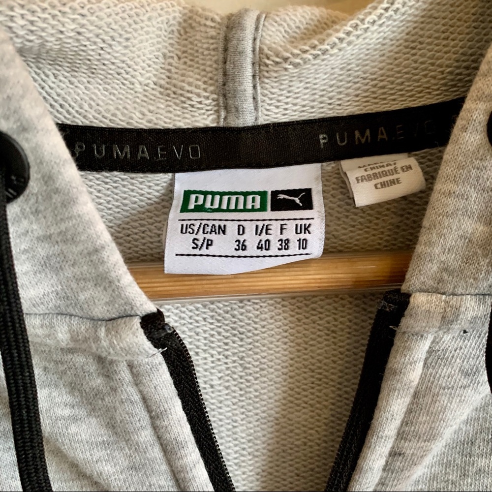 Flowy Puma hoodie - Picture 3 of 4